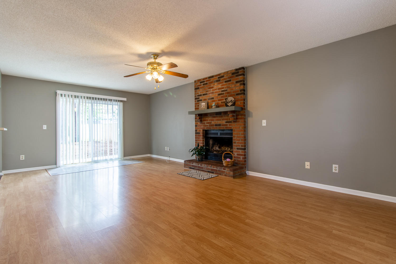 104 Traders Station Road Summerville, SC 29486 - Photo 5 of 28 IMG_6491-HDR