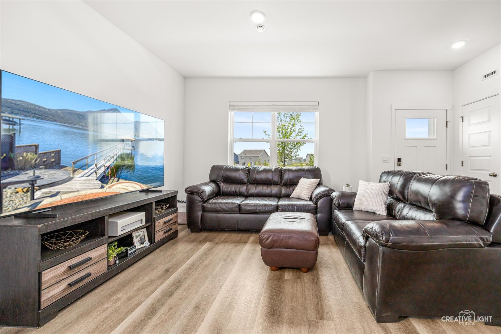 2261 Riesling Road Oswego, IL 60543 - Photo 4 of 17