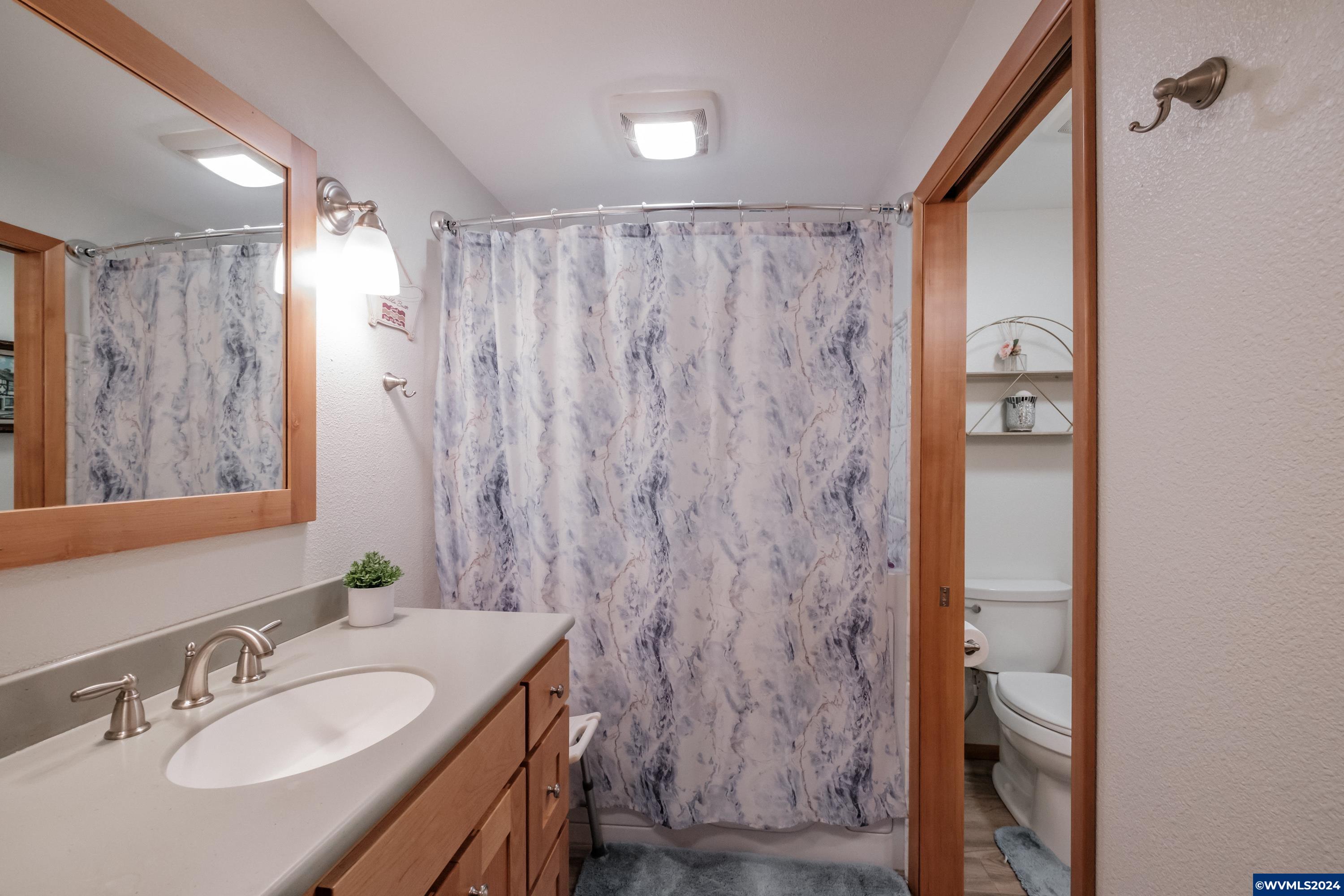 1214 Northeast Springwood Drive Albany, OR 97321 - Photo 27 of 50