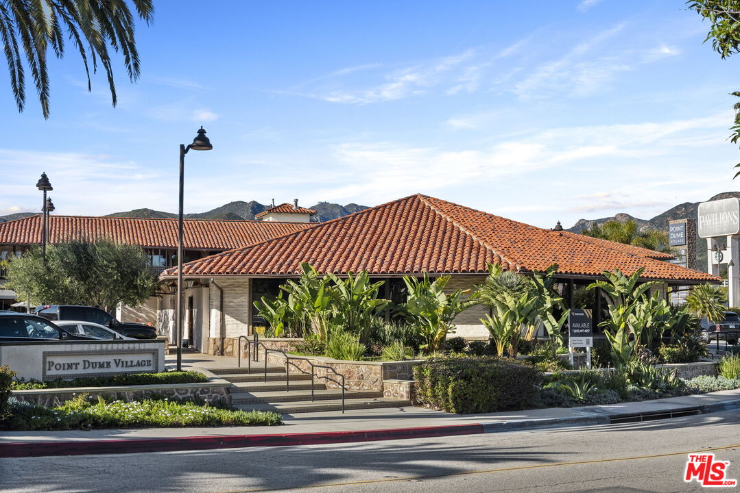 29221 Heathercliff Road, Unit 9 Malibu, CA 90265 - Photo 33 of 35