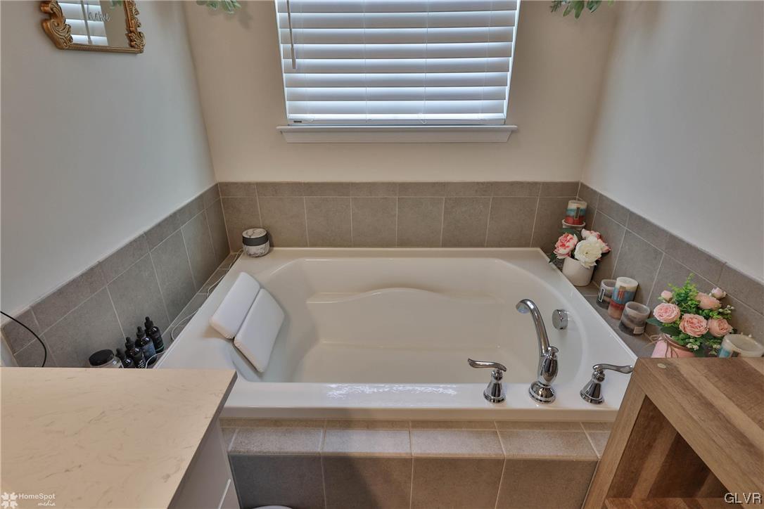 2351 Raya Way Easton, PA 18045 - Photo 13 of 33 Gallery Image 13