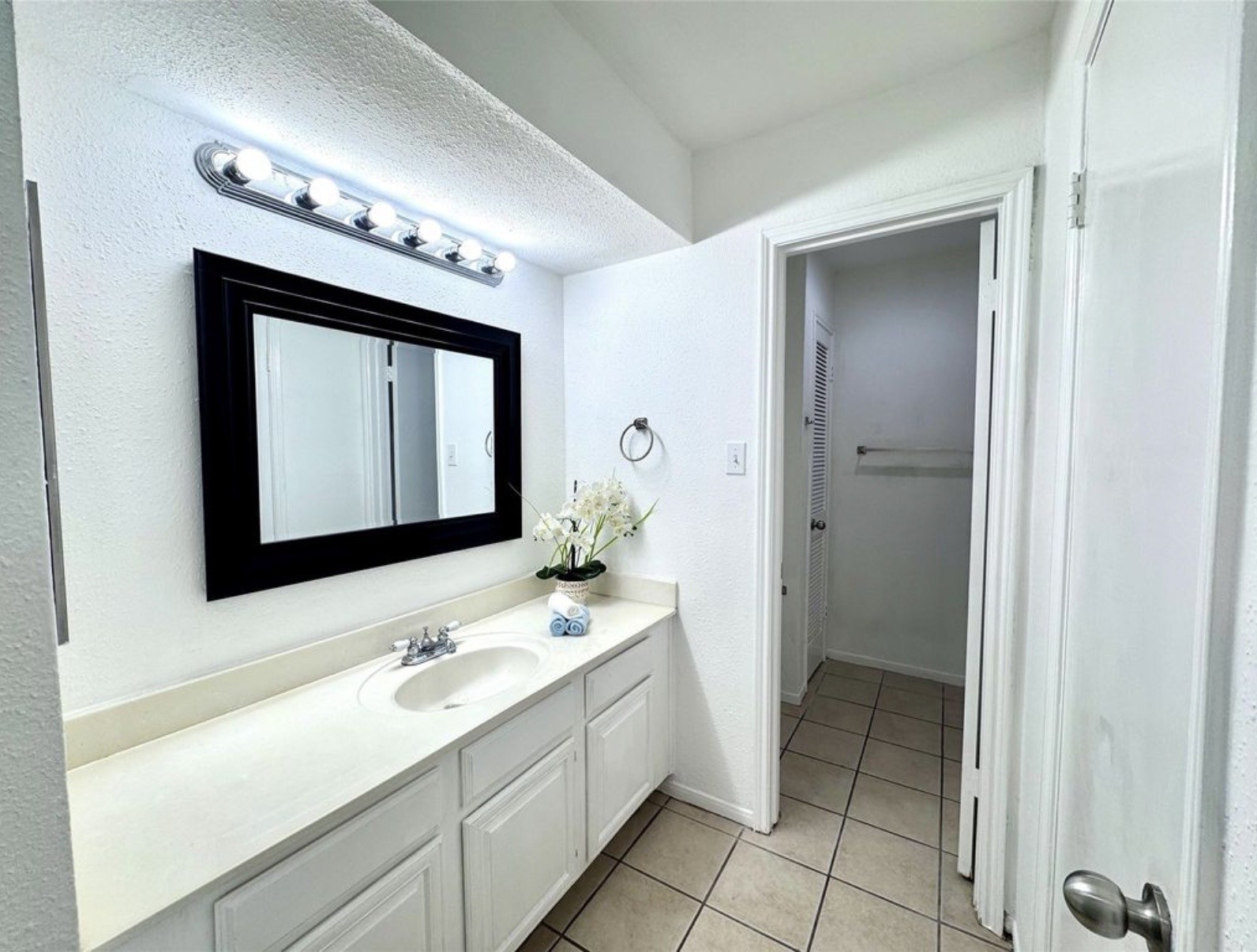 9901 Sharpcrest Street, Unit M6 Houston, TX 77036 - Photo 18 of 24