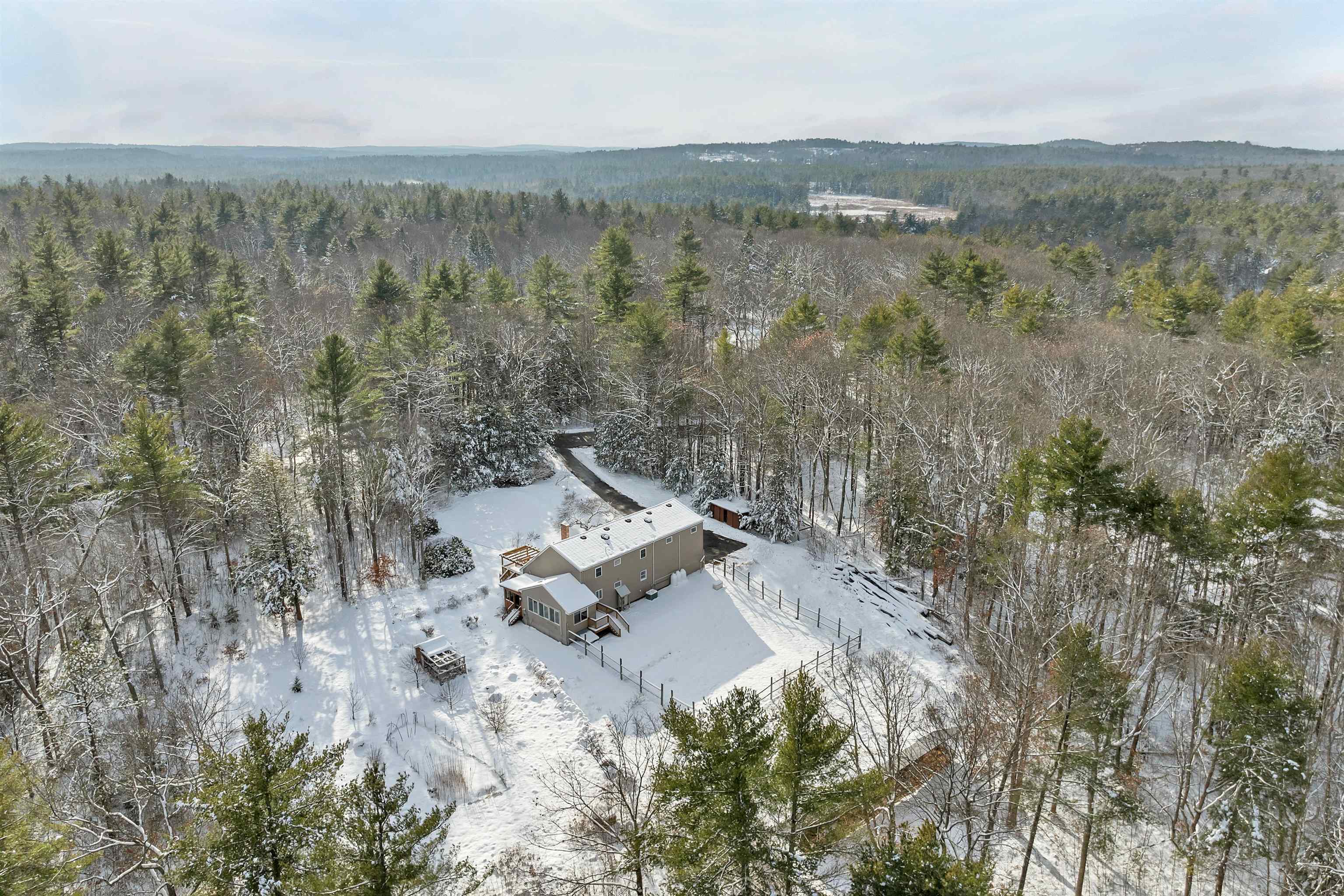 118 Birch Road Chester, NH 03036 - Photo 25 of 35