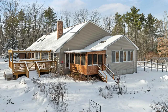 $725,000 | 118 Birch Road, Chester, NH 03036