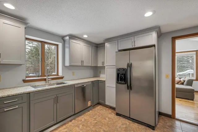 $725,000 | 118 Birch Road, Chester, NH 03036