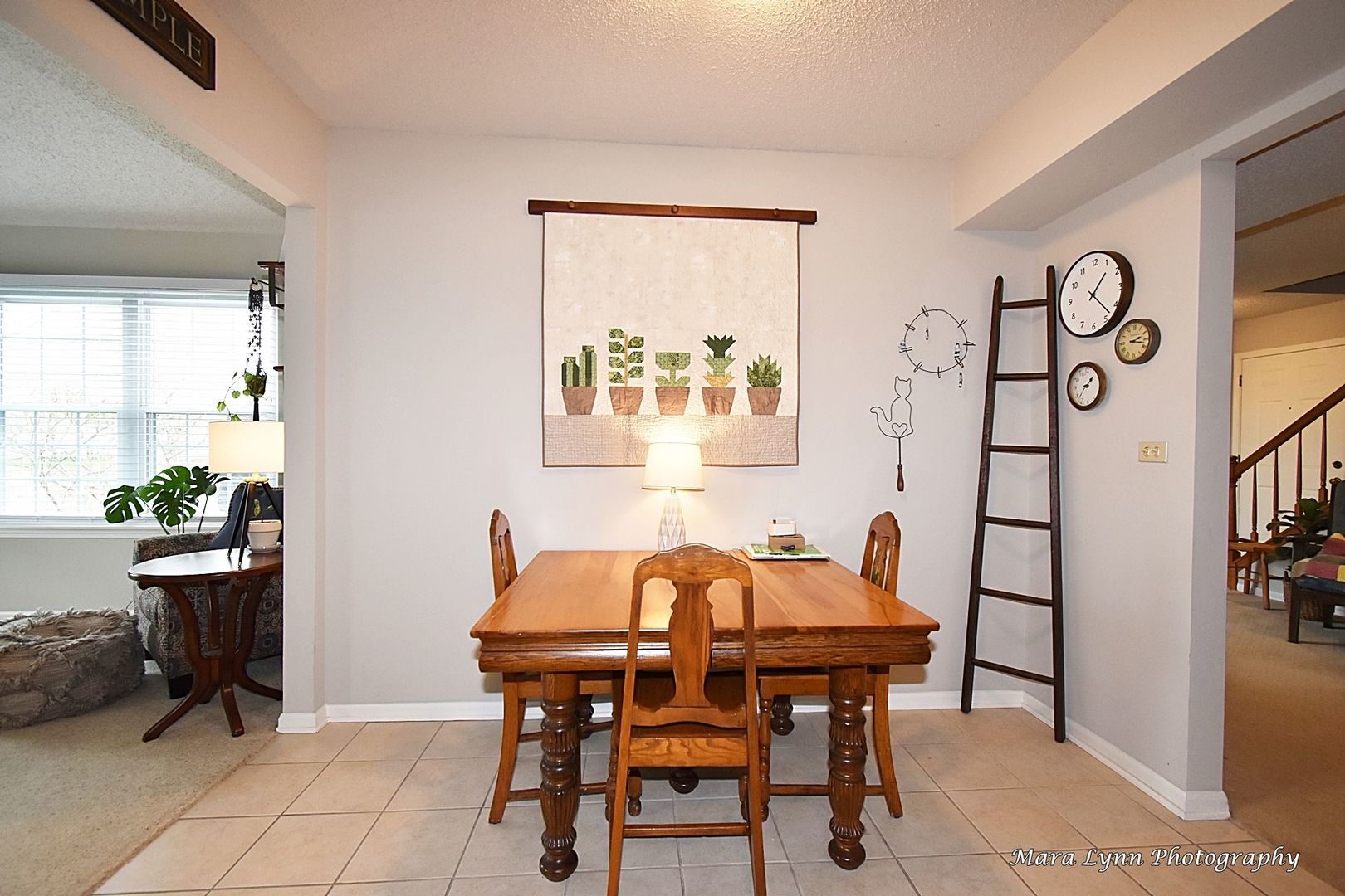 54 Jericho Lane Batavia, IL 60510 - Photo 11 of 29 a dining room with furniture and window