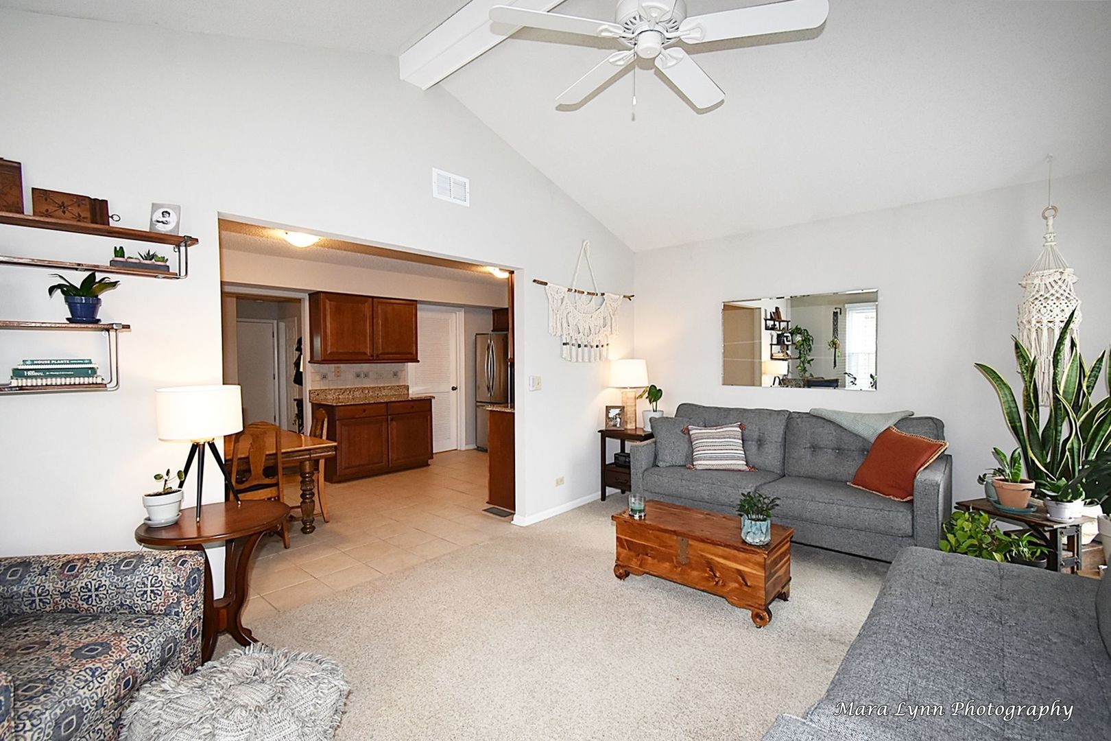 54 Jericho Lane Batavia, IL 60510 - Photo 14 of 29 a living room with furniture and a flat screen tv