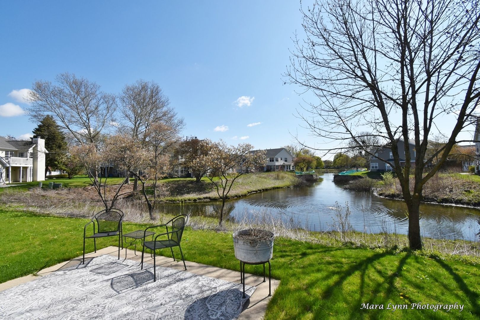 54 Jericho Lane Batavia, IL 60510 - Photo 25 of 29 a lake view with a garden