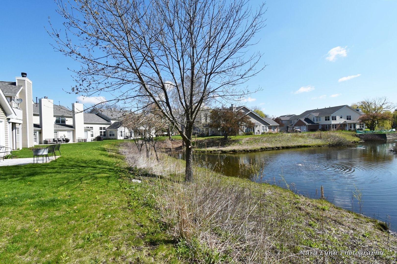 54 Jericho Lane Batavia, IL 60510 - Photo 28 of 29 a view of a lake with houses