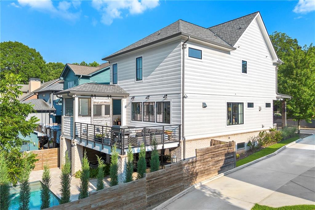 612 Fortune Place Northeast Atlanta, GA 30312 - Photo 46 of 48 a front view of a house with garden