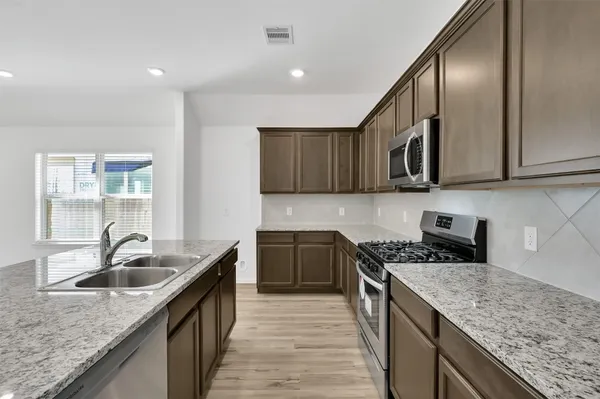 $2,500 | 3806 Rock Ledge Drive, Rosenberg, TX 77469