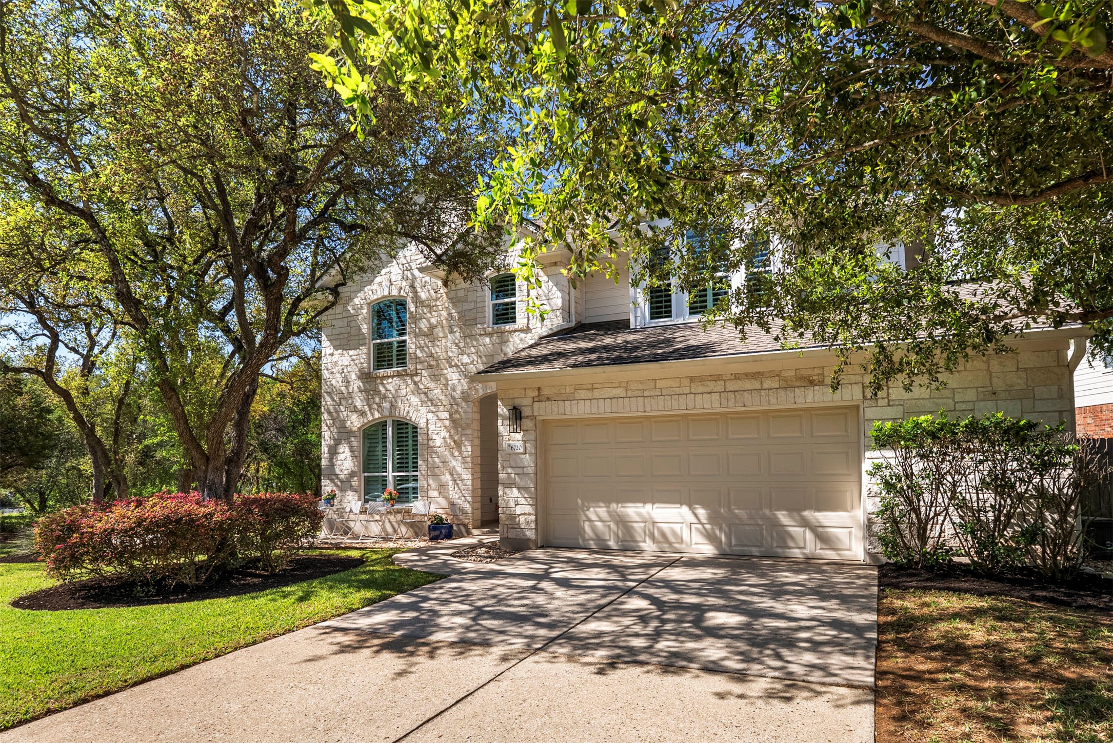 6720 Hansa Loop Austin, TX 78739 - Photo 8 of 38 This two-story Circle C Ranch residence offers a classically beautiful look with a spacious two-car garage that offers ample space for both storage and parking