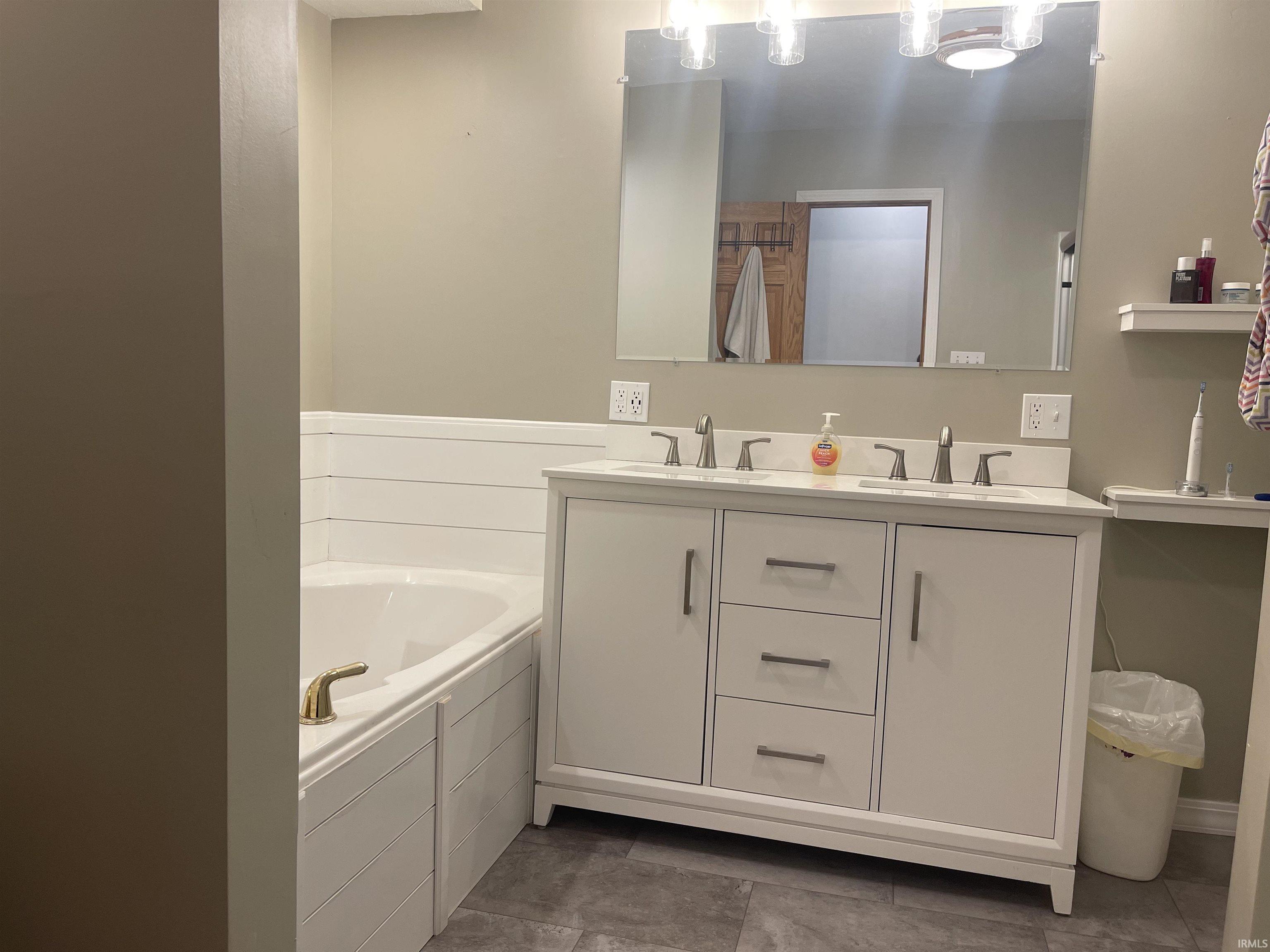 3599 West Cockrell Road Bloomington, IN 47403 - Photo 18 of 36 Gallery Image 18
