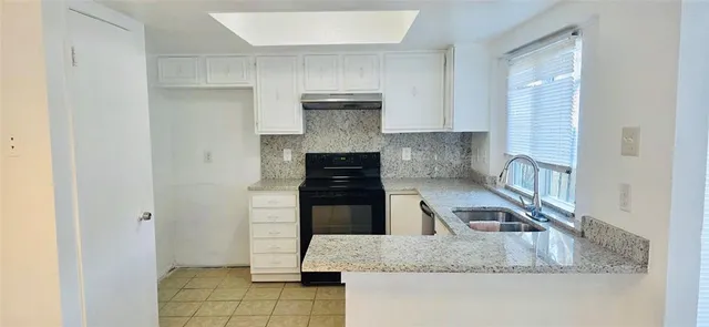 $2,100 | 713 Via Avenida, Mesquite, TX 75150