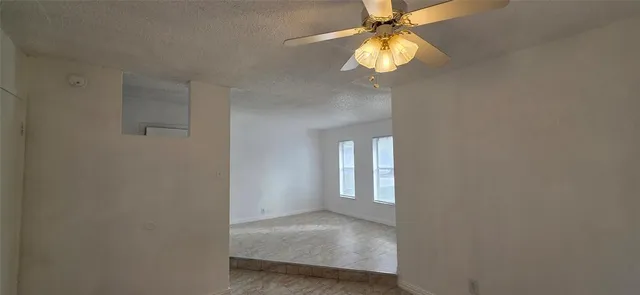 $2,100 | 713 Via Avenida, Mesquite, TX 75150