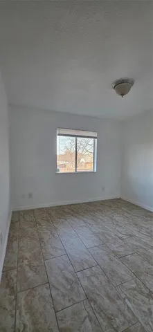 $2,100 | 713 Via Avenida, Mesquite, TX 75150