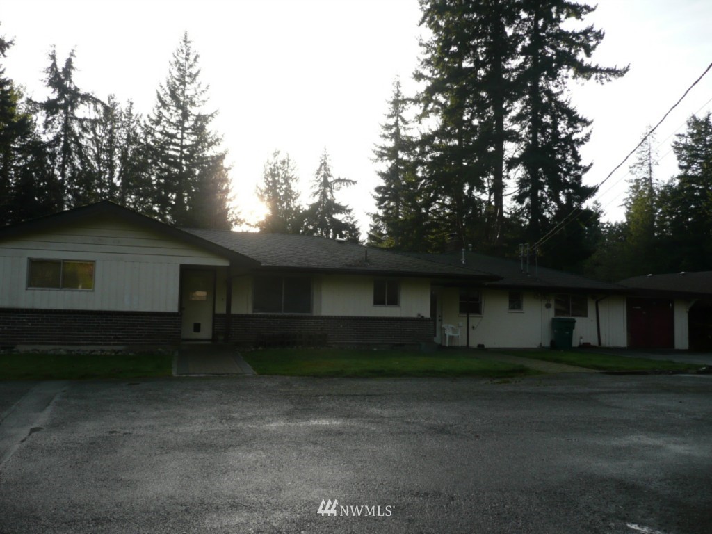 5912 143rd Street Southwest Edmonds, WA 98026 - Photo 1 of 13 Gallery Image 1