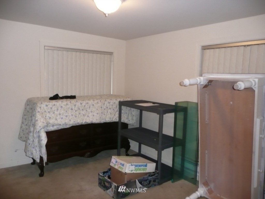 5912 143rd Street Southwest Edmonds, WA 98026 - Photo 12 of 13 Gallery Image 12