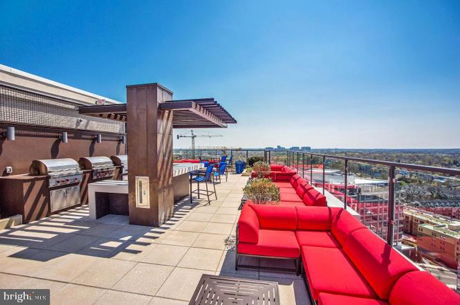 851 North Glebe Road, Unit 1015 Arlington, VA 22203 - Photo 26 of 29