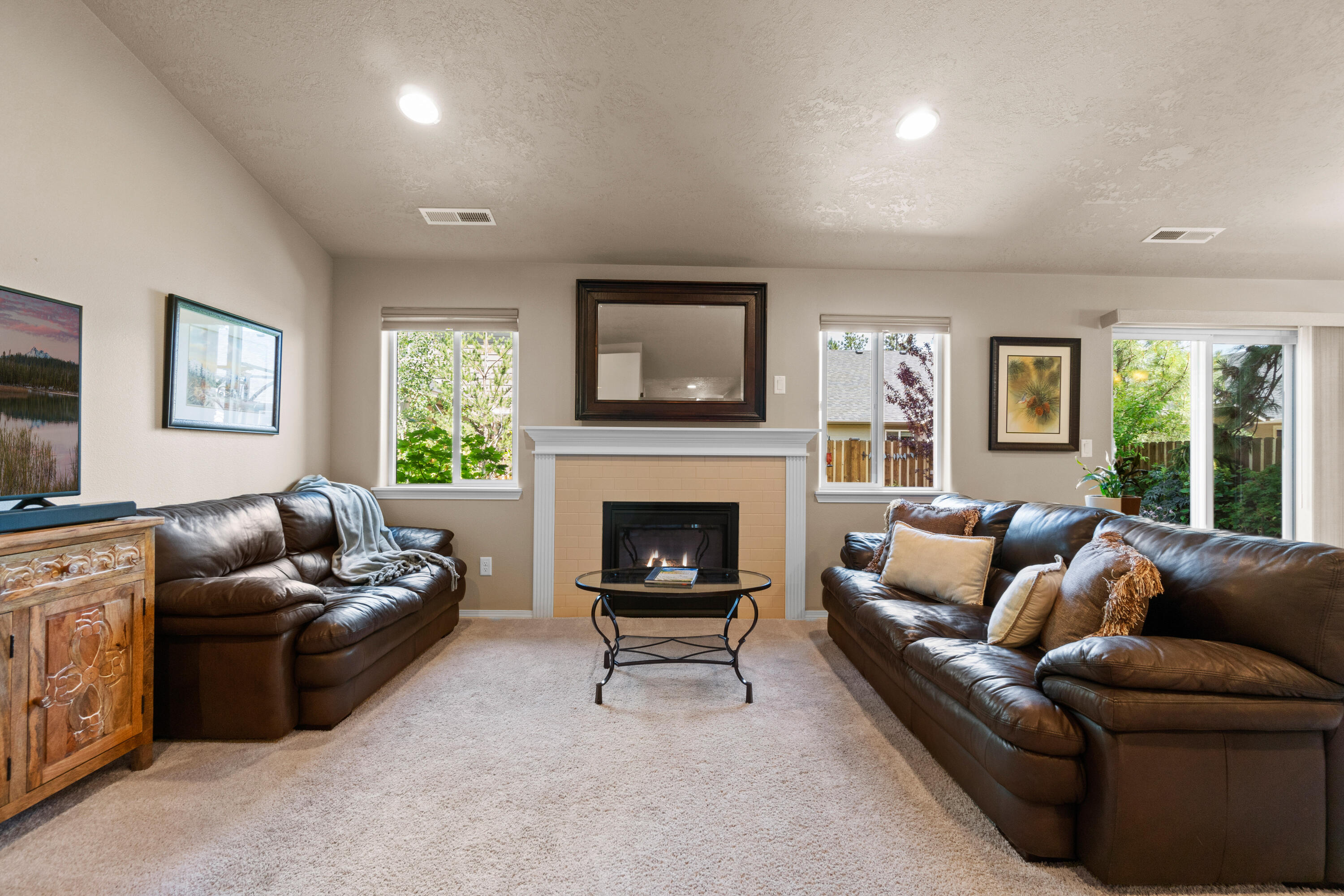 452 North Village Meadows Road Sisters, OR 97759 - Photo 8 of 27 DSC04389
