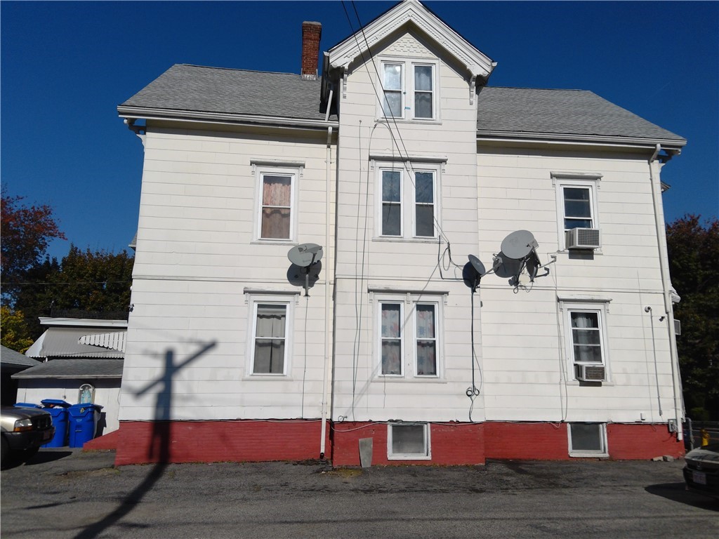 178 Cottage Street Pawtucket, RI 02860 - Photo 3 of 35