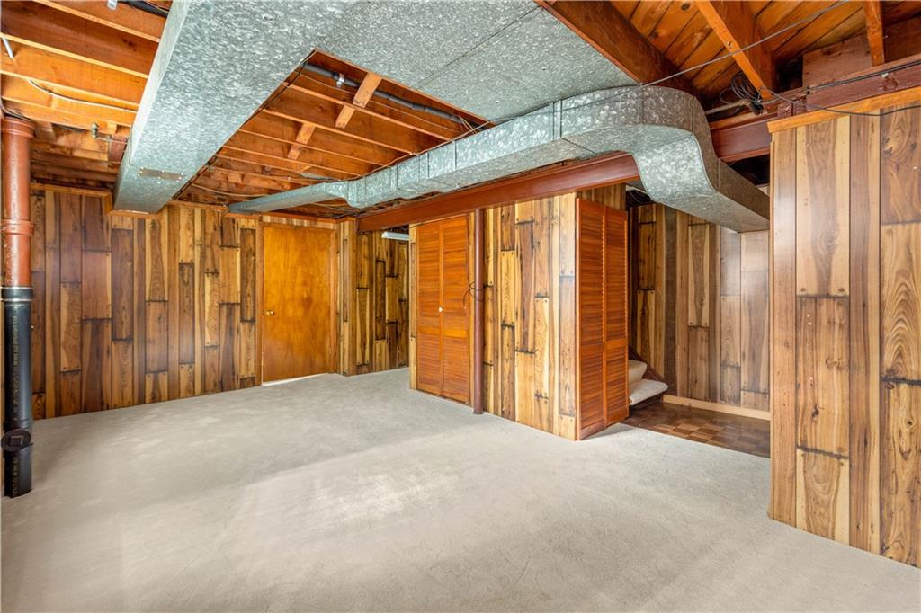 1072 Brinton Road Pittsburgh, PA 15221 - Photo 18 of 25 Gallery Image 18