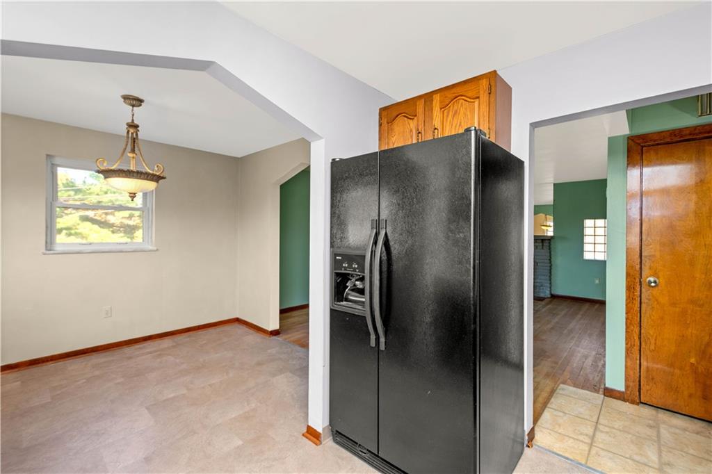 1072 Brinton Road Pittsburgh, PA 15221 - Photo 9 of 25 Gallery Image 9