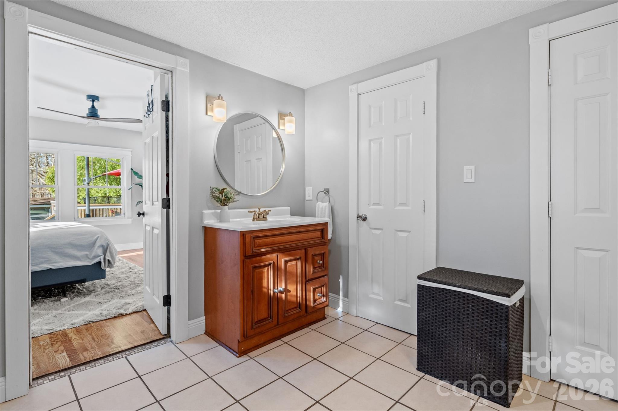 32 Youngs Cove Road Candler, NC 28715 - Photo 18 of 35 a living room with furniture