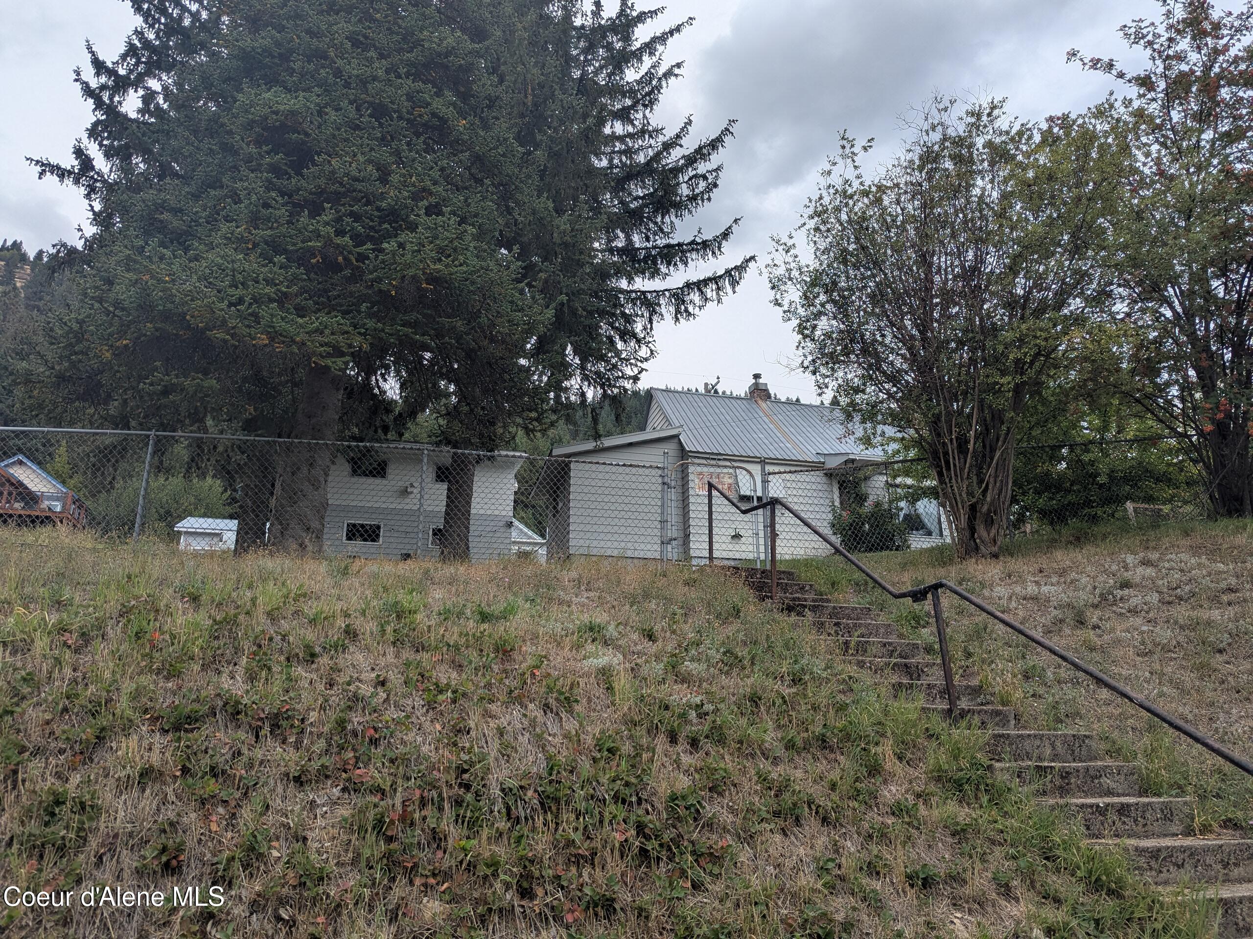 721 Hunter Street Mullan, ID 83846 - Photo 11 of 19 721 Hunter Street - Mullan