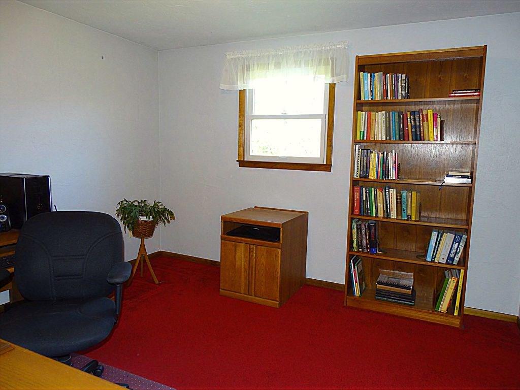 26 Azzo Road Eighty Four, PA 15330 - Photo 13 of 25