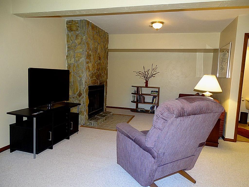 26 Azzo Road Eighty Four, PA 15330 - Photo 17 of 25