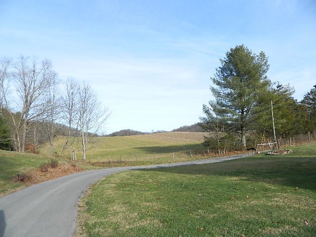 38400 Rafferty Road Chilhowie, VA 24319 - Photo 26 of 81 Gallery Image 26