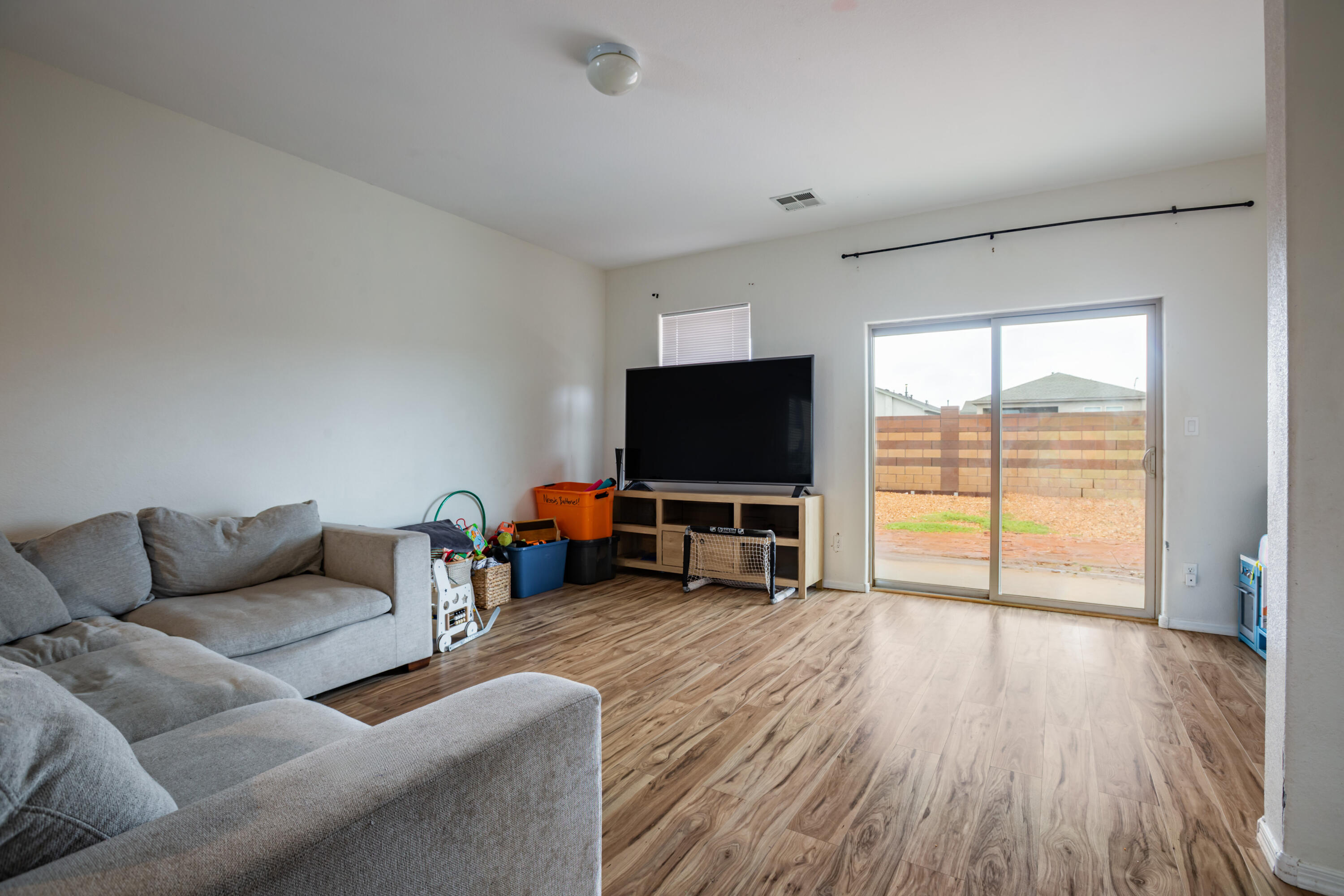 6837 Mountain Hawk Loop Northeast Rio Rancho, NM 87144 - Photo 6 of 23 Gallery Image 6