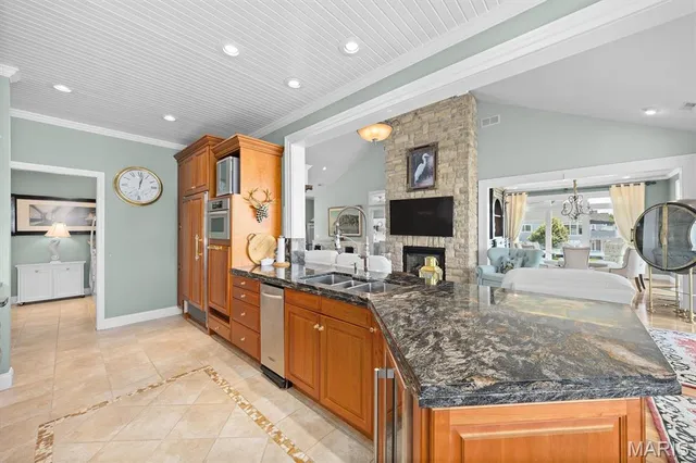 $600,000 | 807 B Wind Rivers Drive, Unit B, Grafton, IL 62037