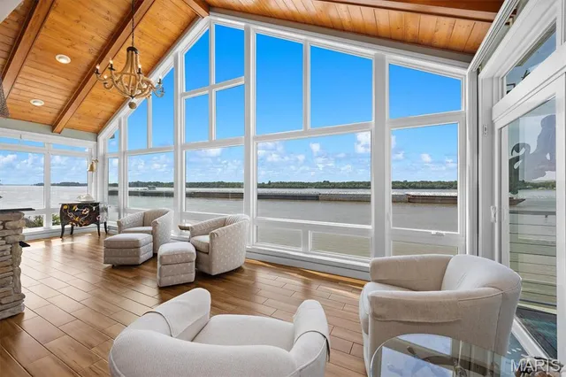 $600,000 | 807 B Wind Rivers Drive, Unit B, Grafton, IL 62037