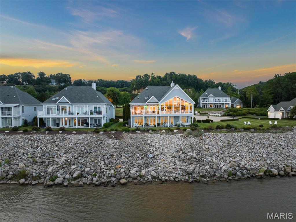 807 B Wind Rivers Drive, Unit B Grafton, IL 62037 - Photo 4 of 75