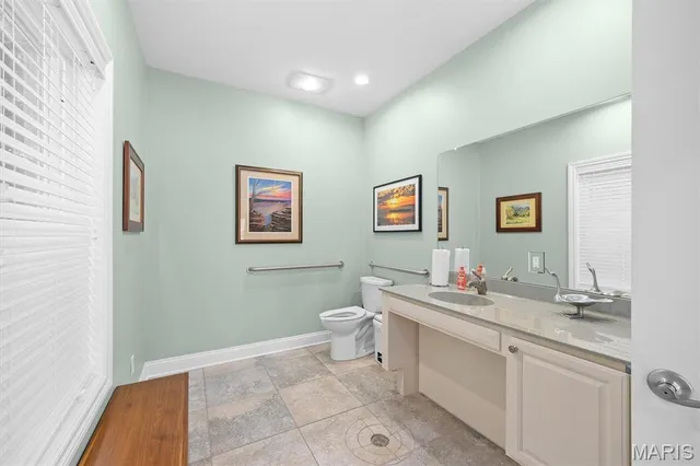 $600,000 | 807 B Wind Rivers Drive, Unit B, Grafton, IL 62037