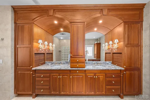 $600,000 | 807 B Wind Rivers Drive, Unit B, Grafton, IL 62037