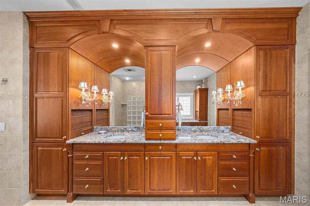 807 B Wind Rivers Drive, Unit B Grafton, IL 62037 - Photo 8 of 75