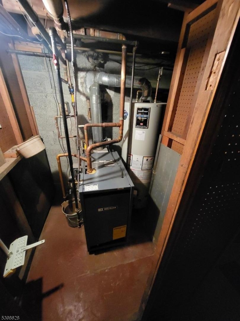 58 Conrad Place Dover, NJ 07801 - Photo 14 of 18