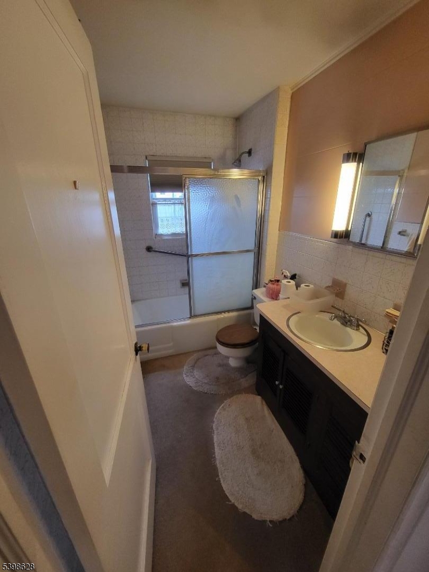 58 Conrad Place Dover, NJ 07801 - Photo 9 of 18