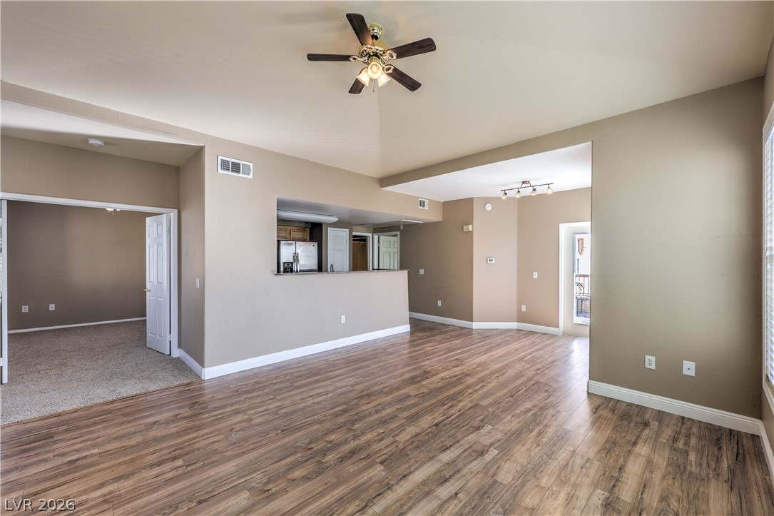 10550 West Alexander Road, Unit 2046 Las Vegas, NV 89129 - Photo 9 of 35