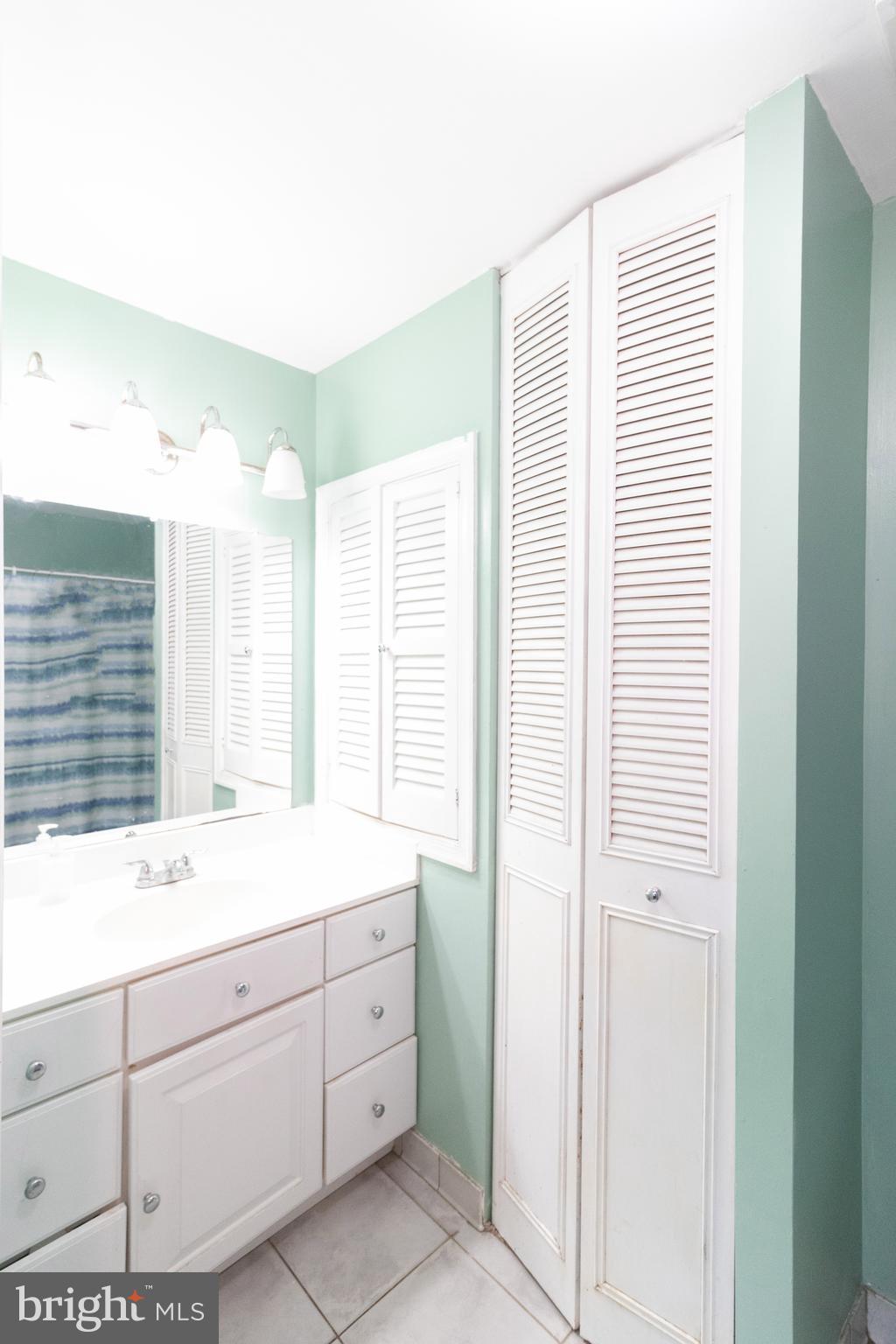 123 Caernarvon Court Exton, PA 19341 - Photo 14 of 26 a room with a sink and a window