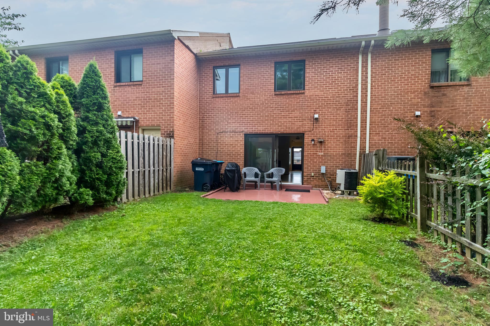 123 Caernarvon Court Exton, PA 19341 - Photo 26 of 26 a view of a patio in back of house
