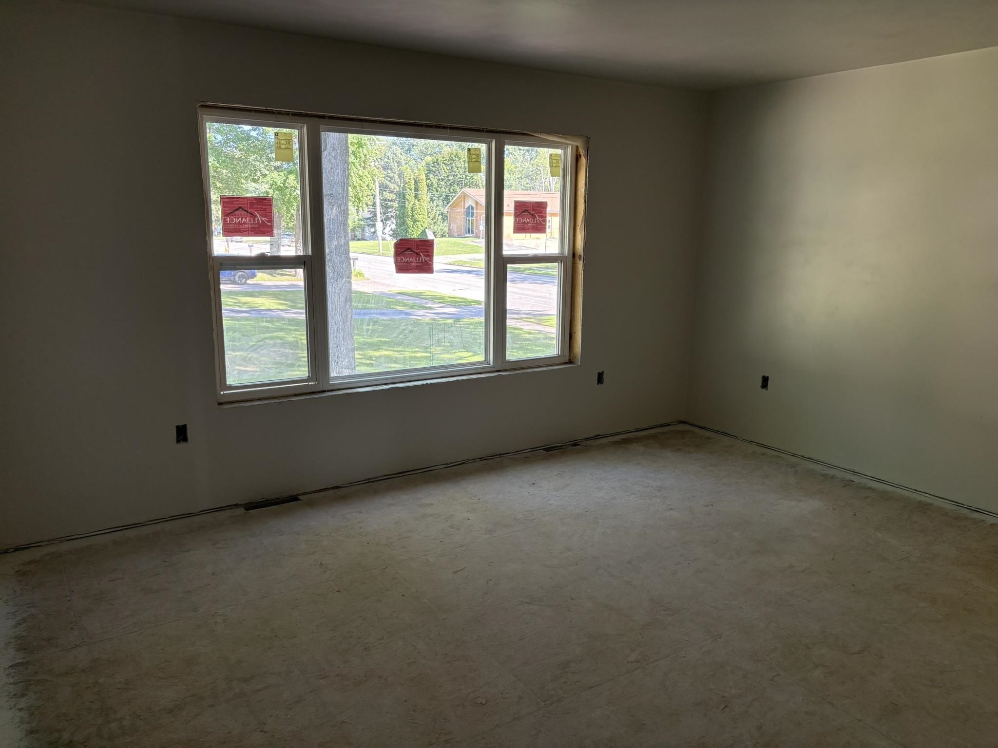 1437 Baumgart Road Green Bay, WI 54304 - Photo 8 of 17 Gallery Image 8
