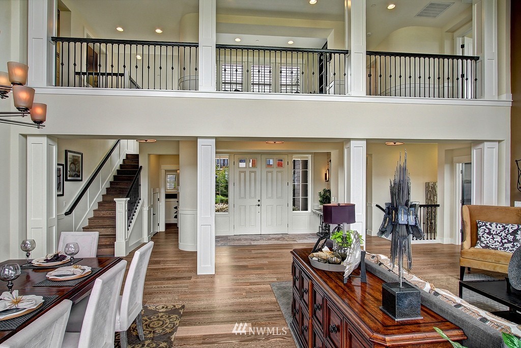 9818 Northeast 162nd Street Bothell, WA 98011 - Photo 4 of 15 Gallery Image 4
