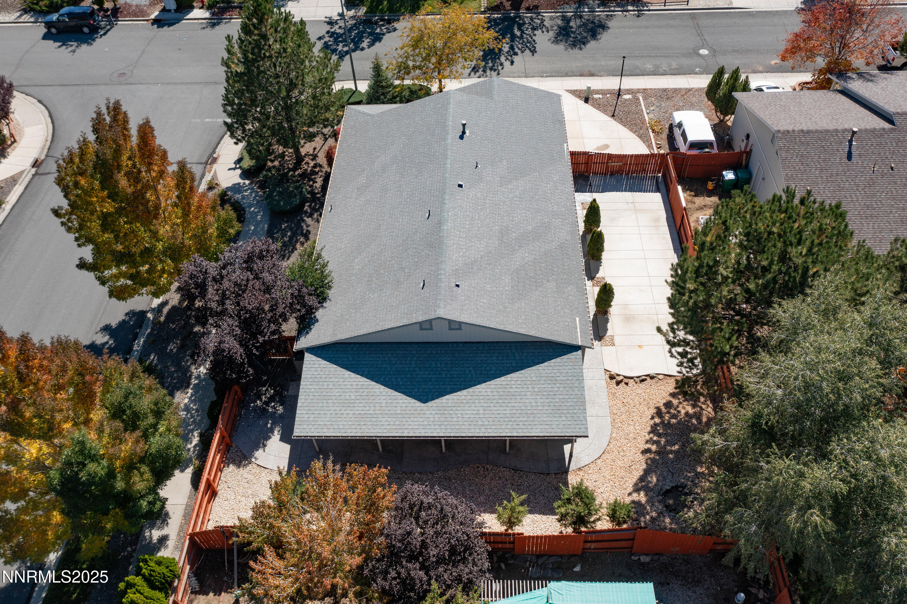 17507 Bear Lake Drive Reno, NV 89508 - Photo 33 of 42 an aerial view of a house with a yard and garden