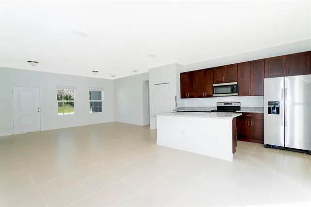 $1,750 | 16849 Southwest 47th Court Road, Ocala, FL 34473