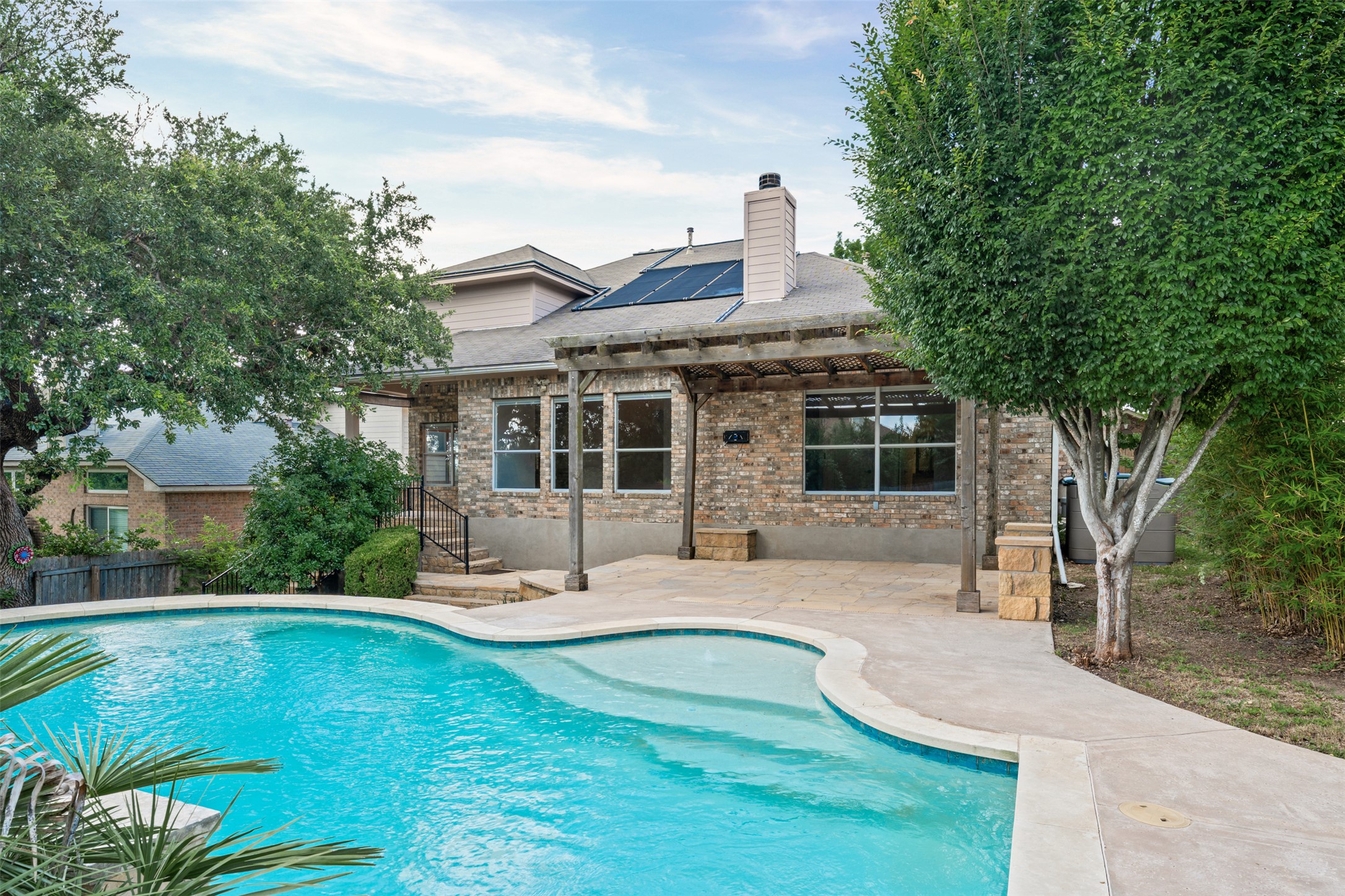 8820 Colberg Drive Austin, TX 78749 - Photo 4 of 35