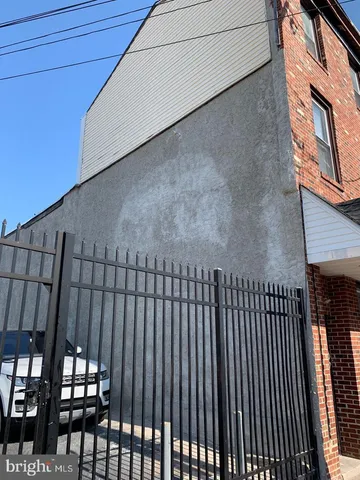 $1,400 | 107 North 6th Street, Unit 2, Camden, NJ 08102